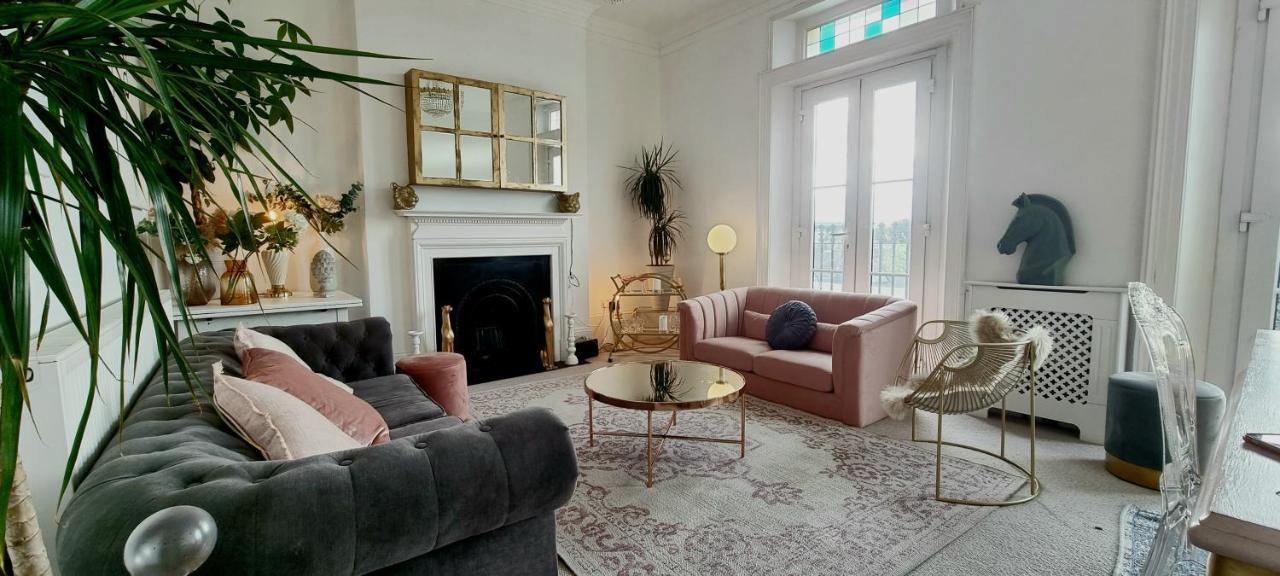 Elegant 5 Bed 4 Bath 'vogue House' Parisian Style Margate